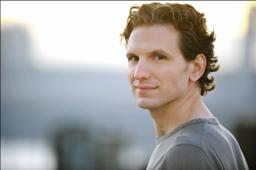Sebastian Arcelus