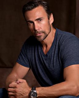 Daniel Bernhardt