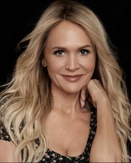 Barbara Alyn Woods