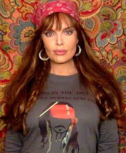 Tracy Scoggins