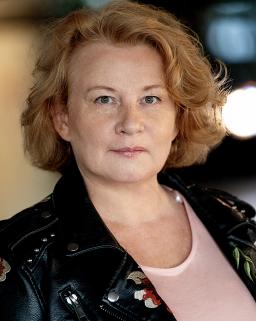 Elizabeth Saunders