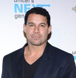 Jon Huertas