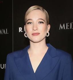 Sophie Lowe