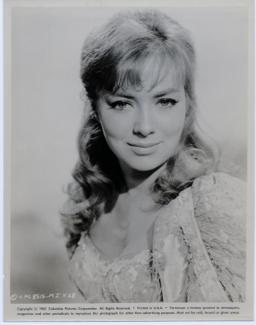 Beth Rogan
