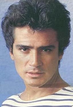 René Casados