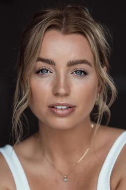 Arielle Cartwright
