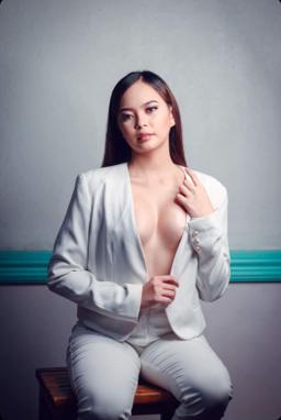 Stephanie Raz