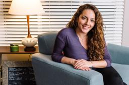 Sona Movsesian