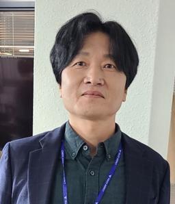 Tae-Hyung Lee