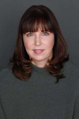 Moira Kirland