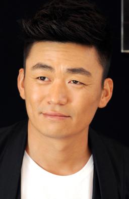 Baoqiang Wang