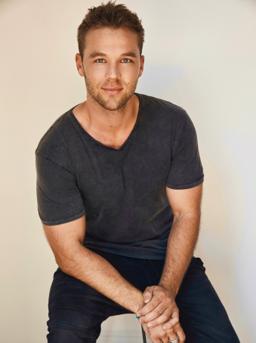 Lincoln Lewis