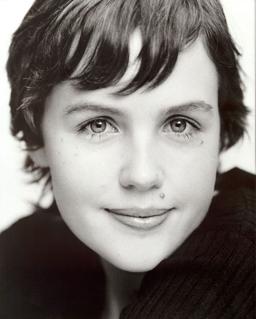 Victoria Thaine