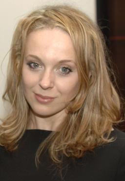 Amanda Abbington