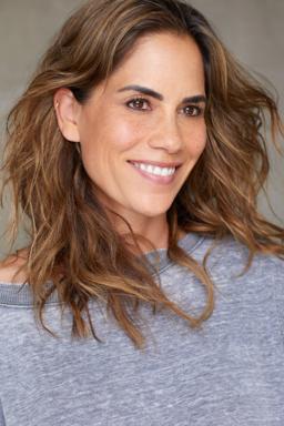 Maxine Bahns