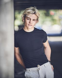 Ross Lynch