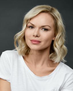 Anya Monzikova
