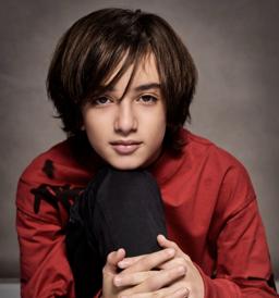 Azhy Robertson