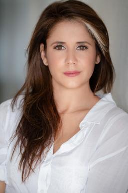 Alexandra Echavarri