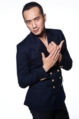 Jue Huang