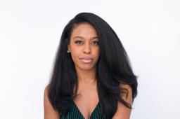 DomiNque Perry