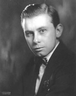 Percy Helton