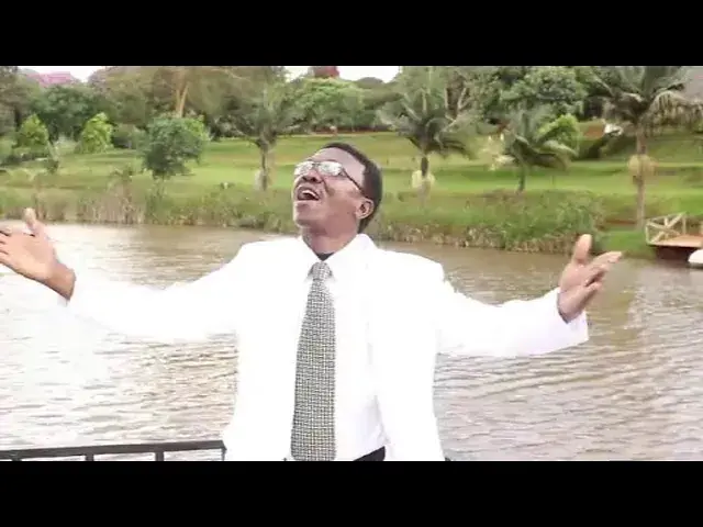 Shari Martin - Bwana Yesu Kazaliwa (Official Music Video)