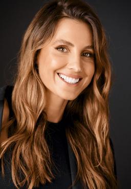 Laura Dundovic