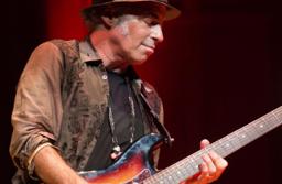Nils Lofgren