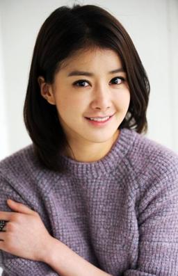 Lee Si-young