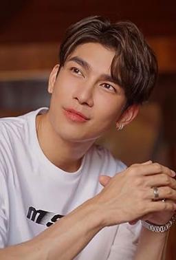 Mew Suppasit