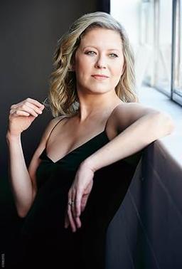Nicole Underhay
