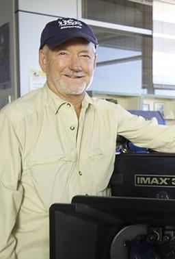 Greg MacGillivray