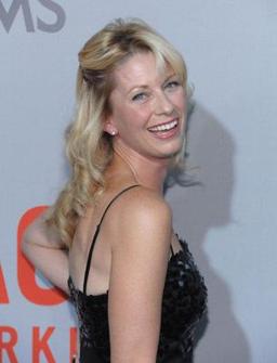 Angela Pierce