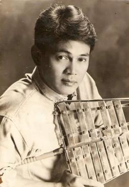 Ollie Espino