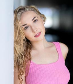 Dannielle Woodward