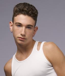 Max Simmons