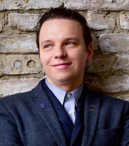 Piotr J. Lewandowski